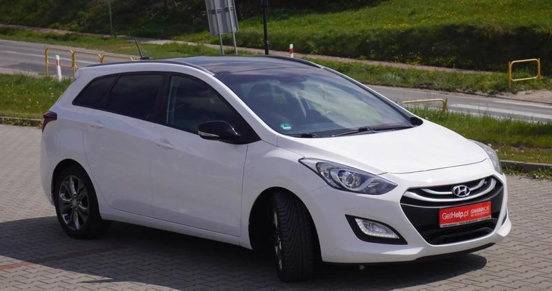 Hyundai I30 cena 29900 przebieg: 187000, rok produkcji 2014 z Starachowice małe 631